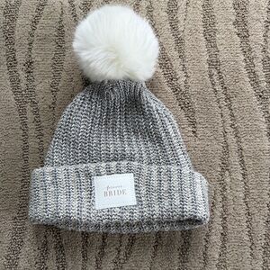 Cozy Gray Knit Pom-Pom Beanie